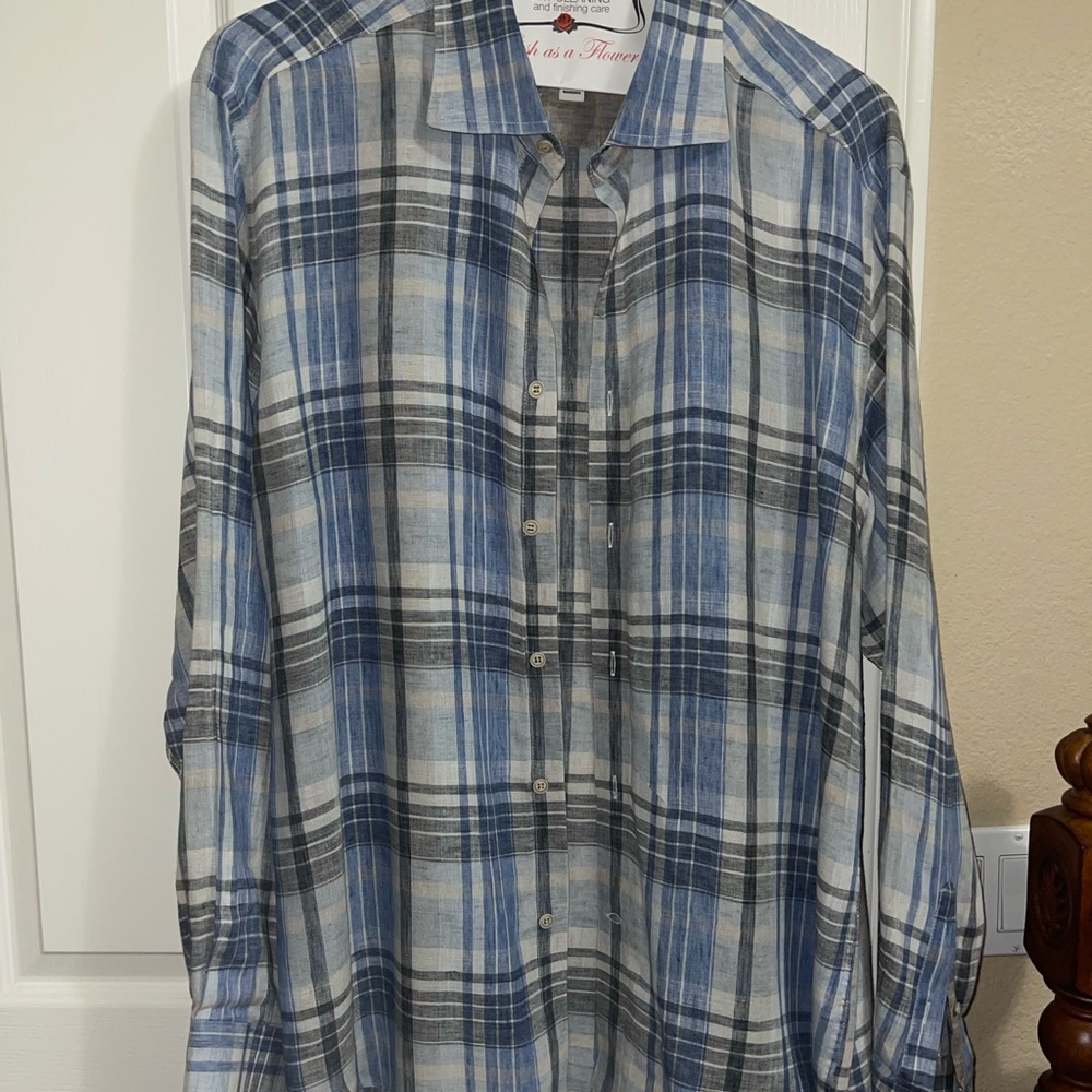 Long sleeve mens flannel collared button up shirt 👔
